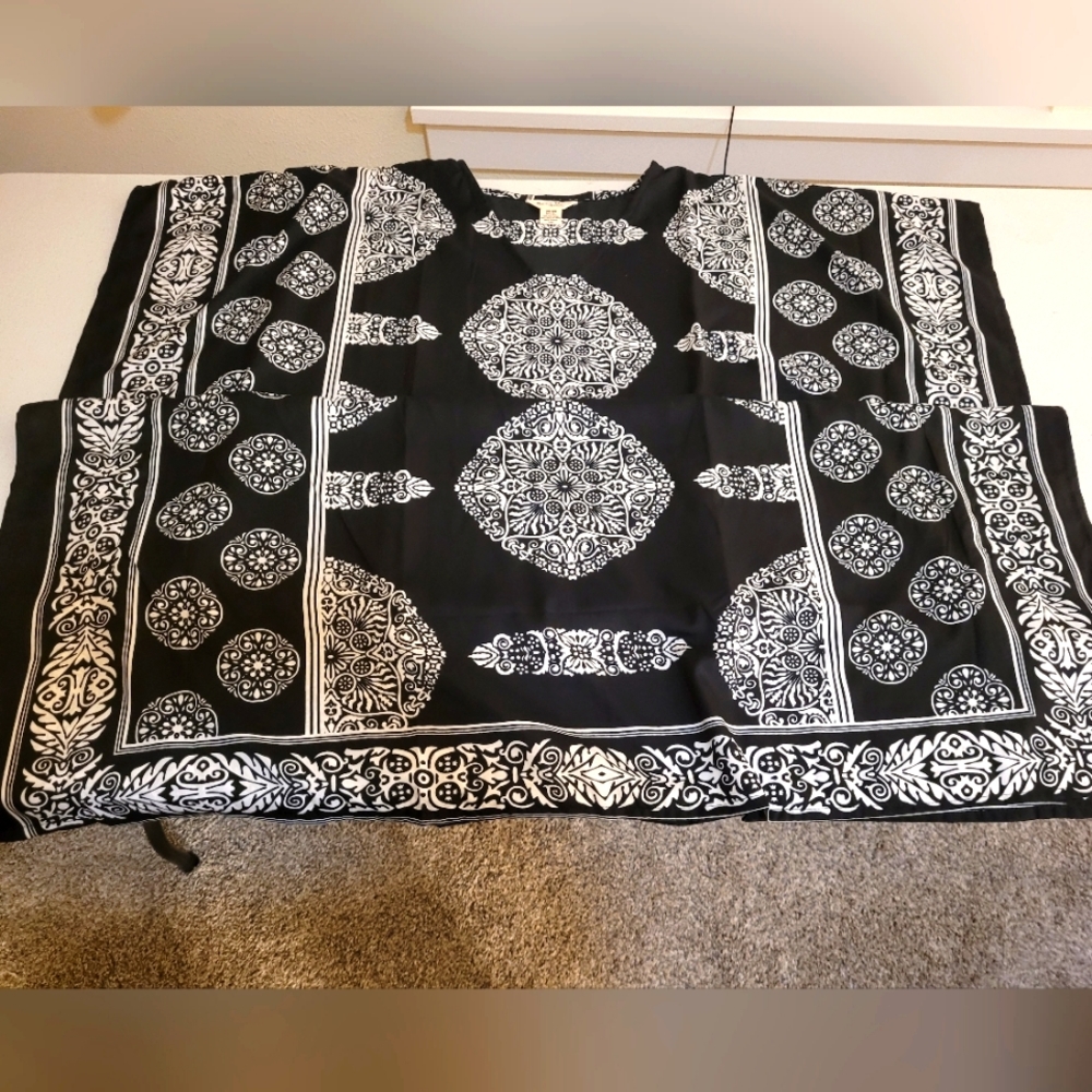 Lightweight dress or bathing suit cover